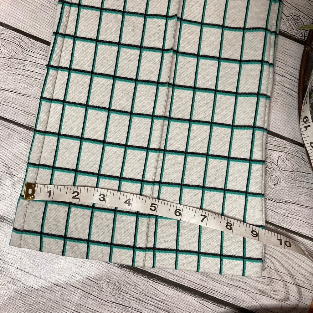 Anthropologie The Essential Crop Flare Plaid - Picture 8 of 13